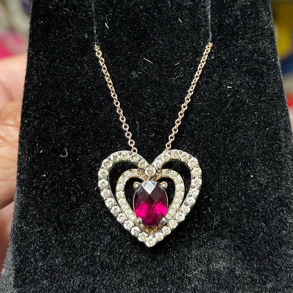 Le Vain Jewelry - SALE! LeVain Raspberry Garnet diamond necklace